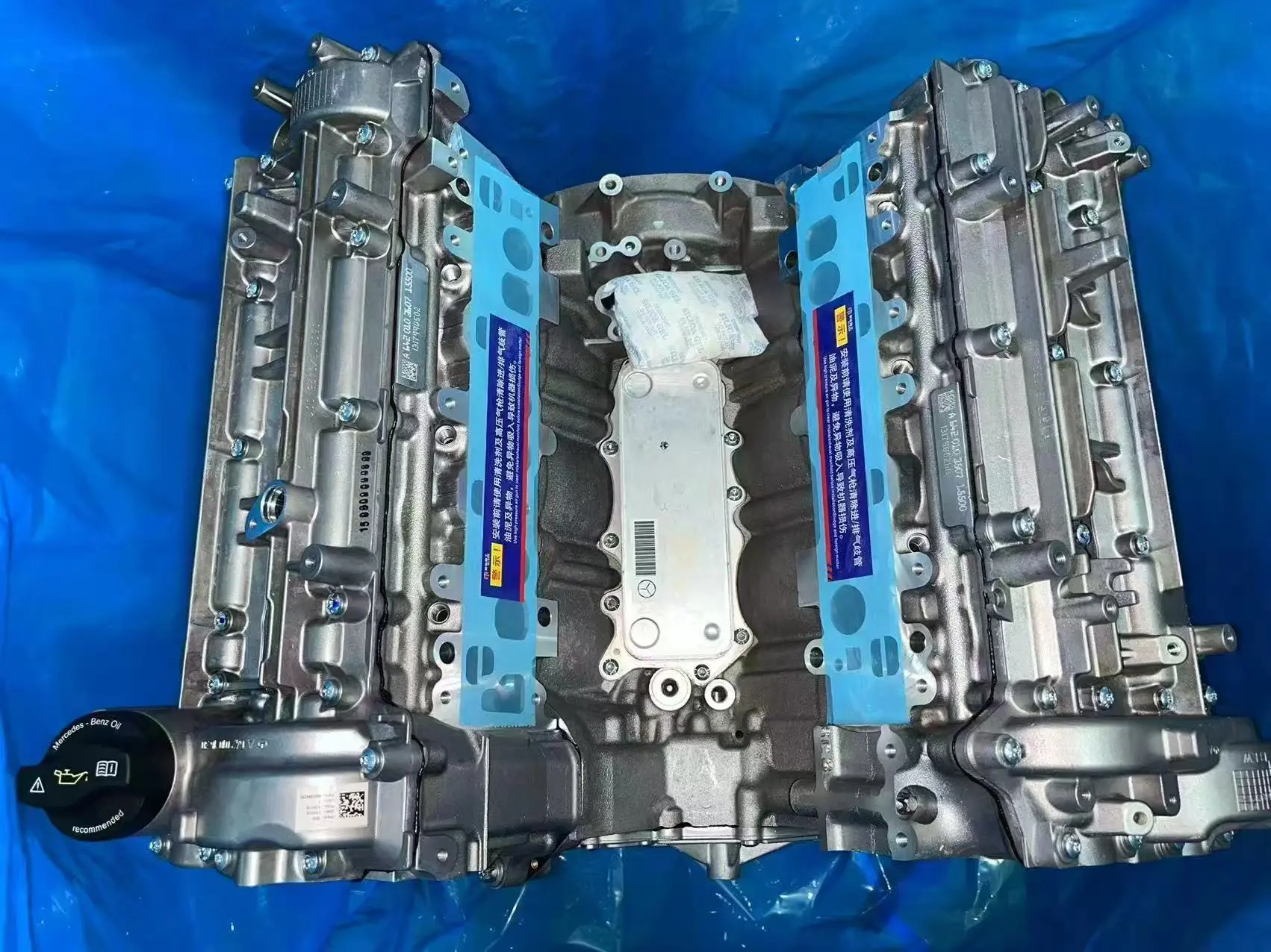 Реставрированный двигатель OM642.828 (Mercedes-Benz C-Class W203 2005-2007, C-Class W204 2007-2014, CLS-Class W219 2005-2010, CLS-Class W218 2010-2018, CLK-Class C209 2005-2010, E-Class C207 2009-2017, E-Class W211 2007-2009, E-Class W212 2009-2016, E-Class W213 2016-2018, R-Class W251 2006-2017, ML-Class W164 2007-2011, ML-Class W166 2011-2015, GLE-Class W166 2015-2018, G-Class W463 2006-2018, GLK-Class X204 2008-2015, GLC-Class X253 2015-2018, GL-Class X164 2006-2012, GLS-Class X166 2012-2019, S-Class W221 2006-2013, S-Class W222 2013-2017, Sprinter W906 2006-2018, Sprinter W907 2018-н.в., X-Class X470 2018-2020, V-Class W639 2006-2014 / Chrysler (как EXL)300C 1 (LX) 2005-2010 / Jeep (как EXL)Commander 1 (XK) 2006-2010, Grand Cherokee 3 (WK) 2005-2010)